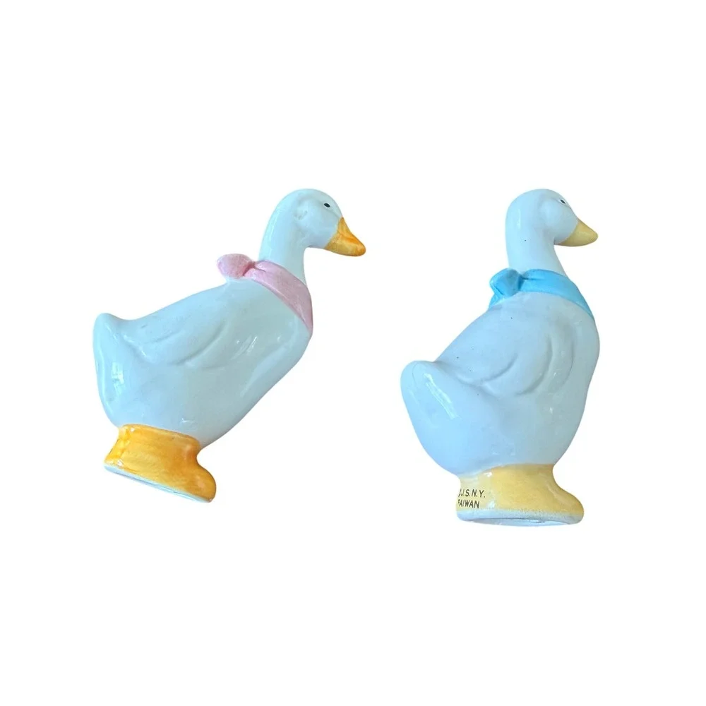 J.S.N.Y. vintage ceramic